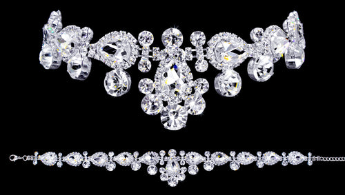 #16708 - Royal Pear Cluster Choker